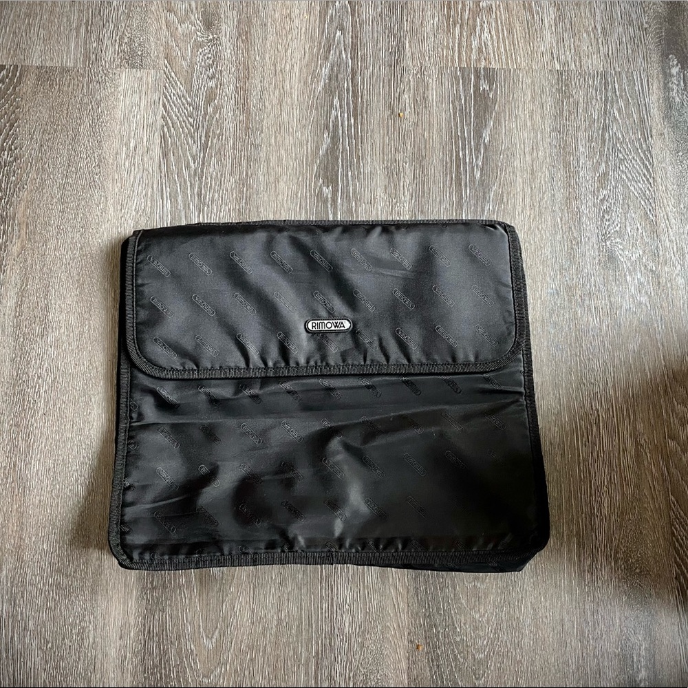 Rimowa Topas Attache removable laptop bag